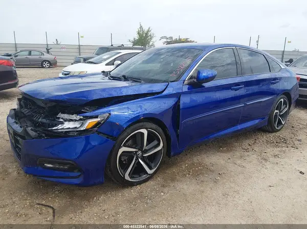 1HGCV1F3XJA073976 2018 HONDA ACCORD - Image 2