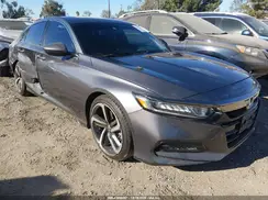1HGCV1F3XJA079017 2018 HONDA ACCORD
