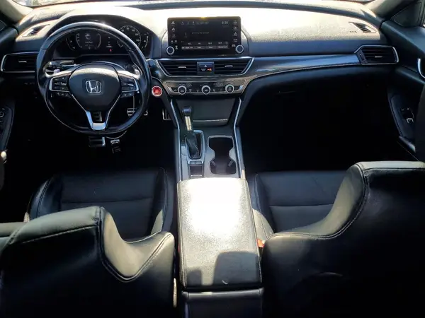 1HGCV1F3XJA085559 2018 HONDA ACCORD - Image 8