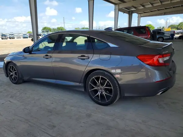 1HGCV1F3XJA087604 2018 HONDA ACCORD - Image 2