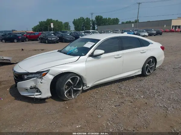 1HGCV1F3XJA089546 2018 HONDA ACCORD - Image 2