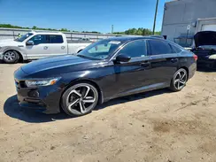 1HGCV1F3XJA092012 2018 HONDA ACCORD