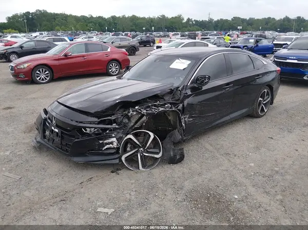 1HGCV1F3XJA094469 2018 HONDA ACCORD - Image 2