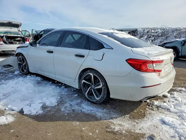 1HGCV1F3XJA095184 2018 HONDA ACCORD - Image 2