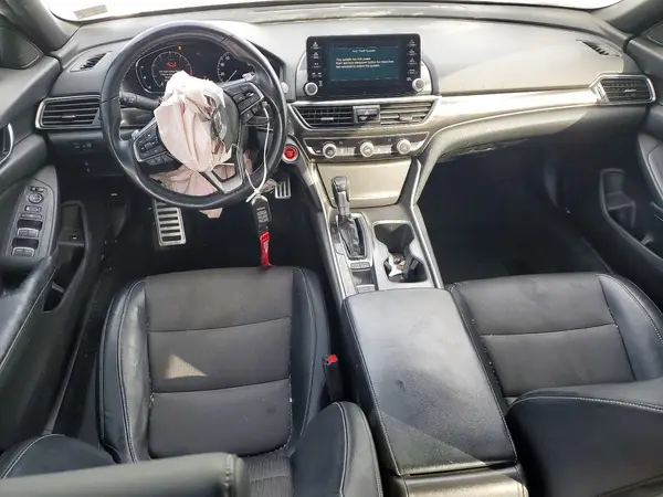 1HGCV1F3XJA095184 2018 HONDA ACCORD - Image 8