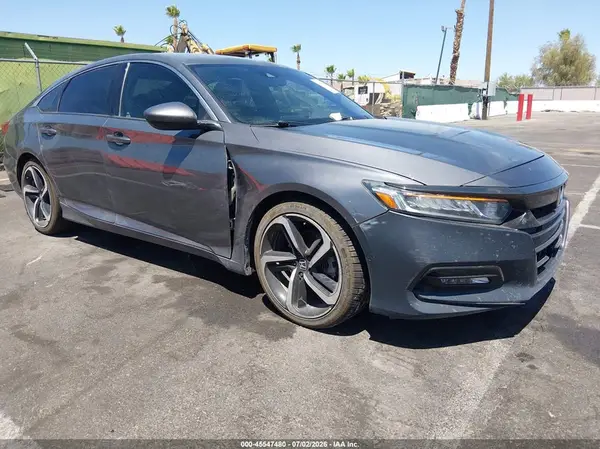 1HGCV1F3XJA097906 2018 HONDA ACCORD - Image 1