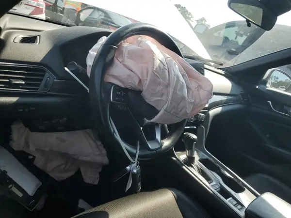 1HGCV1F3XJA099820 2018 HONDA ACCORD - Image 8