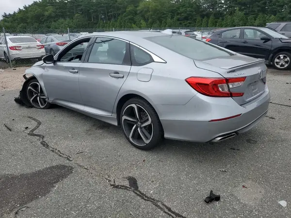 1HGCV1F3XJA102165 2018 HONDA ACCORD - Image 2