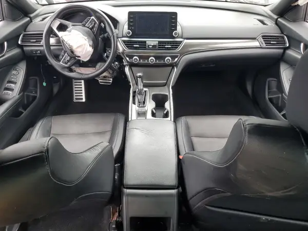 1HGCV1F3XJA102165 2018 HONDA ACCORD - Image 8