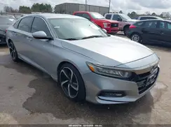 1HGCV1F3XJA109083 2018 HONDA ACCORD