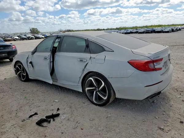 1HGCV1F3XJA121623 2018 HONDA ACCORD - Image 2