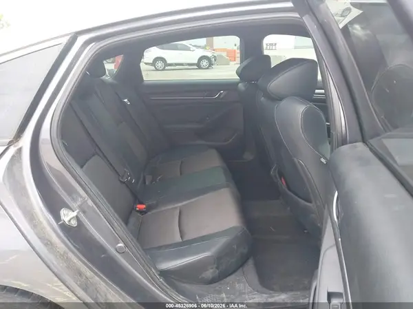 1HGCV1F3XJA122223 2018 HONDA ACCORD - Image 8