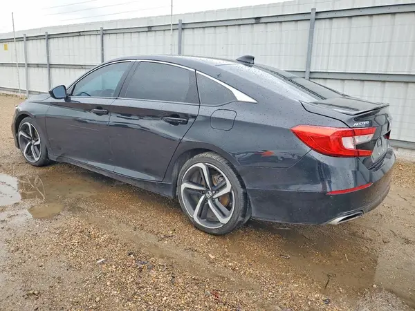 1HGCV1F3XJA130497 2018 HONDA ACCORD - Image 2