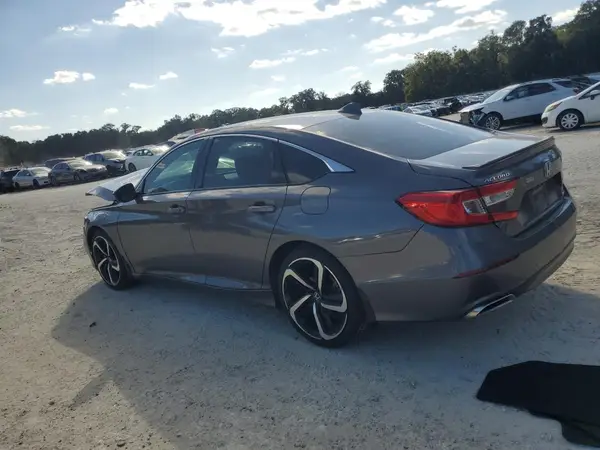 1HGCV1F3XJA136252 2018 HONDA ACCORD - Image 2