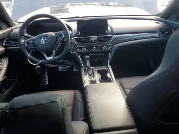 1HGCV1F3XJA136252 2018 HONDA ACCORD - Image 8