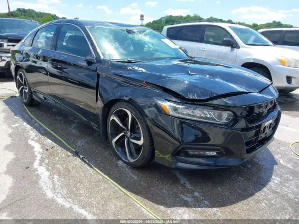 1HGCV1F3XJA144741 2018 HONDA ACCORD - Image 1