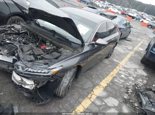 1HGCV1F3XJA145842 2018 HONDA ACCORD - Image 2