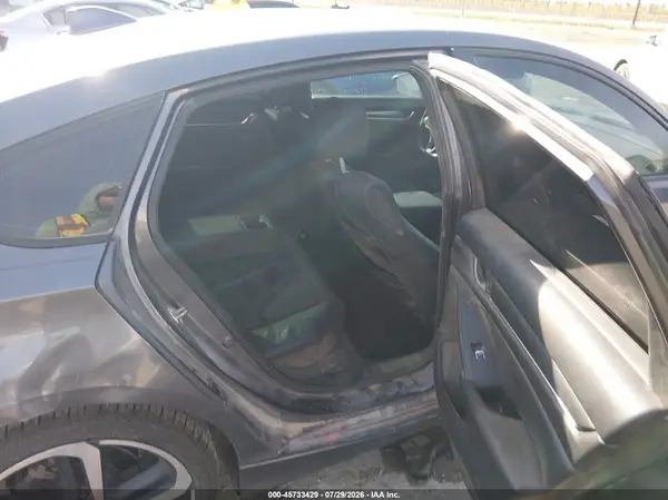 1HGCV1F3XJA145999 2018 HONDA ACCORD - Image 8