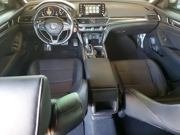 1HGCV1F3XJA147767 2018 HONDA ACCORD - Image 8