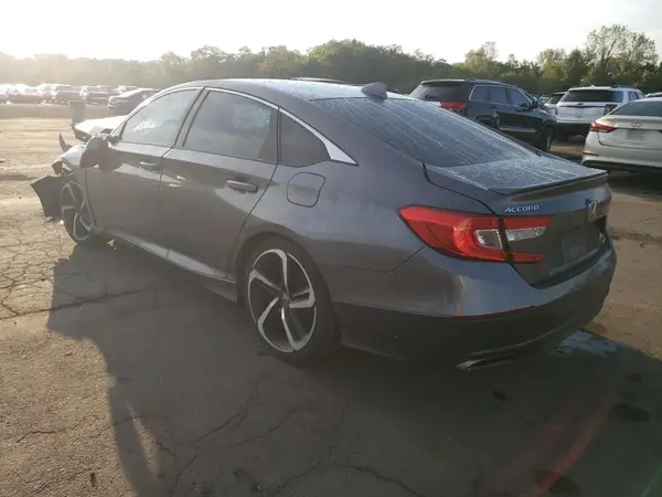 1HGCV1F3XJA150118 2018 HONDA ACCORD - Image 2