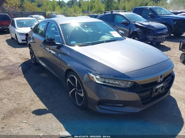 1HGCV1F3XJA151382 2018 HONDA ACCORD - Image 1