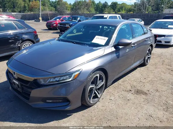 1HGCV1F3XJA151382 2018 HONDA ACCORD - Image 2