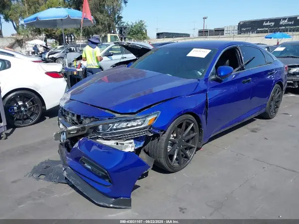 1HGCV1F3XJA151690 2018 HONDA ACCORD - Image 2
