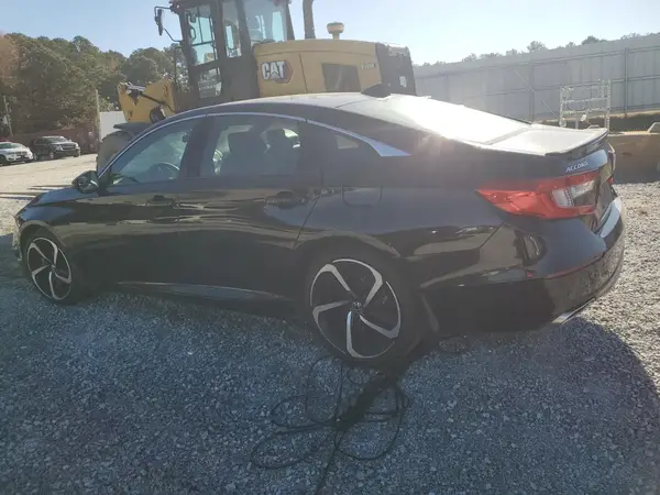 1HGCV1F3XJA160874 2018 HONDA ACCORD - Image 2