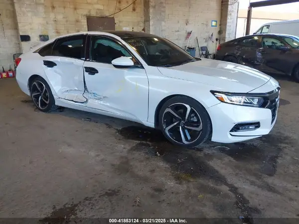 1HGCV1F3XJA164178 2018 HONDA ACCORD - Image 1
