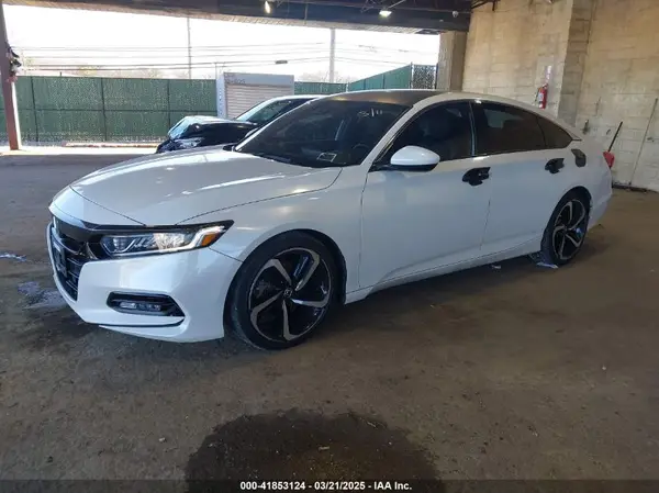 1HGCV1F3XJA164178 2018 HONDA ACCORD - Image 2