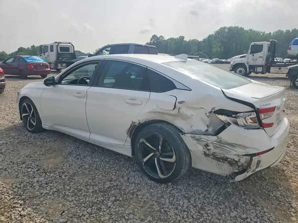 1HGCV1F3XJA165475 2018 HONDA ACCORD - Image 2