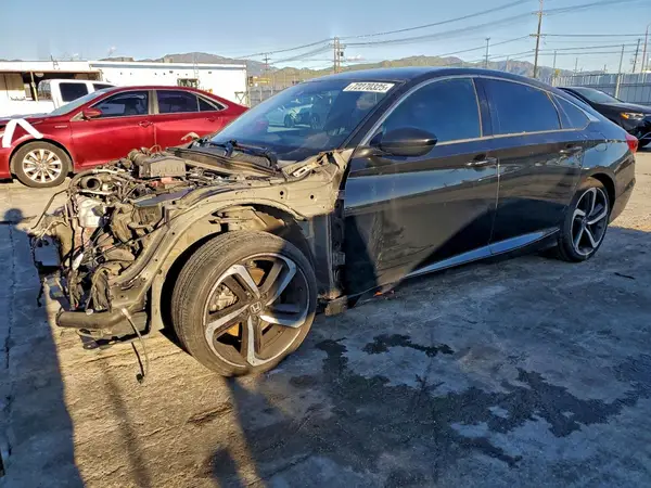 1HGCV1F3XJA166240 2018 HONDA ACCORD - Image 1
