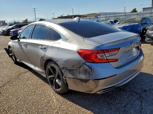 1HGCV1F3XJA167419 2018 HONDA ACCORD - Image 2