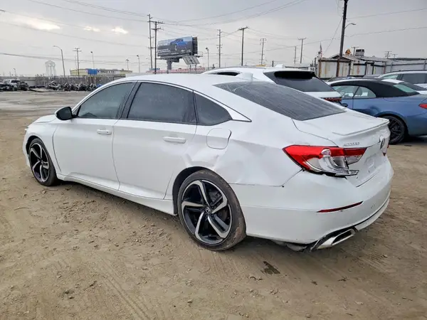 1HGCV1F3XJA167968 2018 HONDA ACCORD - Image 2