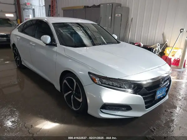 1HGCV1F3XJA170613 2018 HONDA ACCORD - Image 1