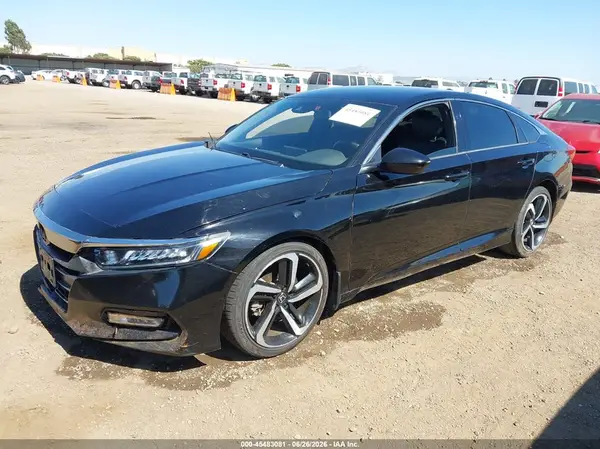 1HGCV1F3XJA172426 2018 HONDA ACCORD - Image 2
