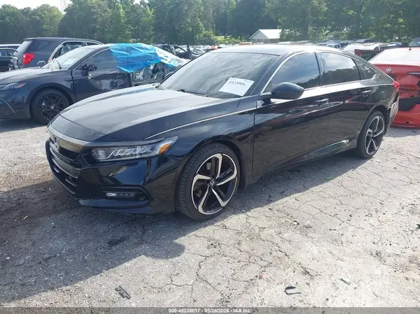 1HGCV1F3XJA173298 2018 HONDA ACCORD - Image 2