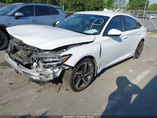 1HGCV1F3XJA174628 2018 HONDA ACCORD - Image 2