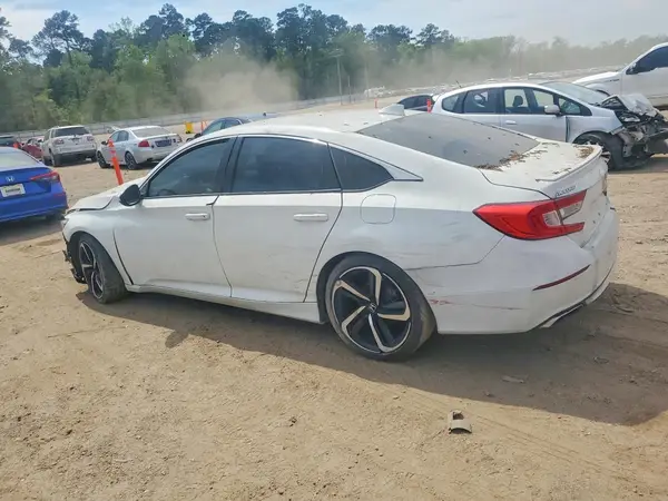 1HGCV1F3XJA178078 2018 HONDA ACCORD - Image 2