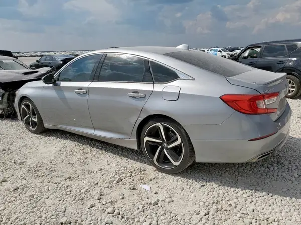 1HGCV1F3XJA178601 2018 HONDA ACCORD - Image 2