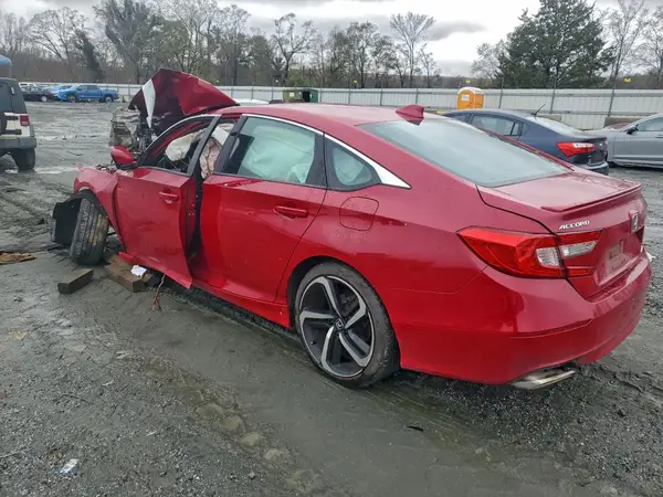 1HGCV1F3XJA182664 2018 HONDA ACCORD - Image 2