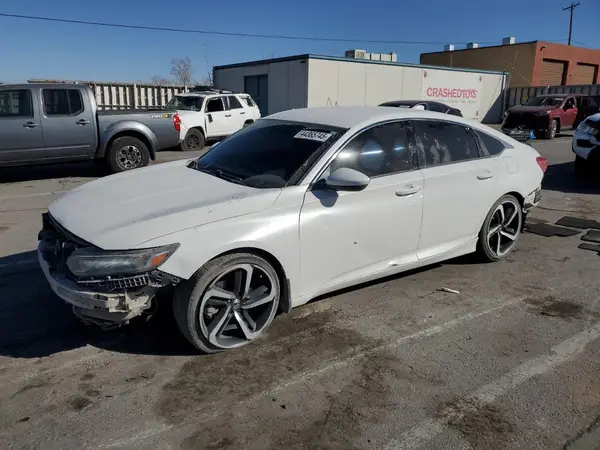 1HGCV1F3XJA183605 2018 HONDA ACCORD - Image 1