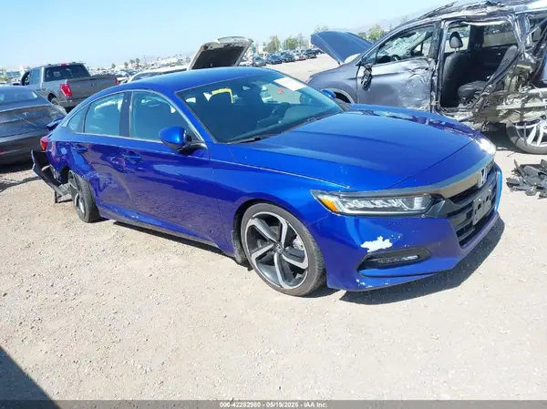 1HGCV1F3XJA193521 2018 HONDA ACCORD - Image 1