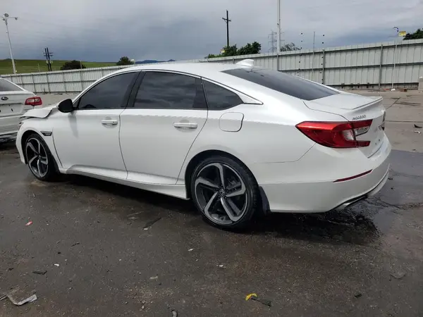 1HGCV1F3XJA194944 2018 HONDA ACCORD - Image 2