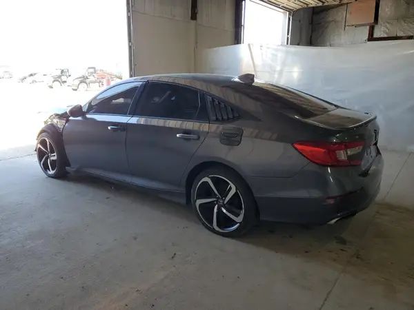 1HGCV1F3XJA195186 2018 HONDA ACCORD - Image 2