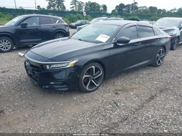 1HGCV1F3XJA198668 2018 HONDA ACCORD - Image 2