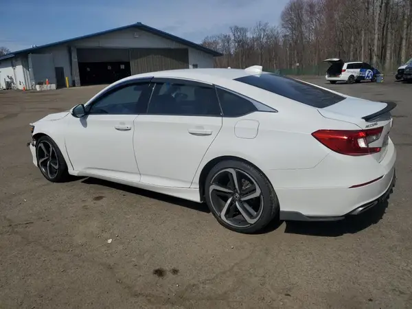 1HGCV1F3XJA199528 2018 HONDA ACCORD - Image 2