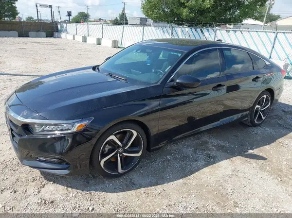 1HGCV1F3XJA200371 2018 HONDA ACCORD - Image 2