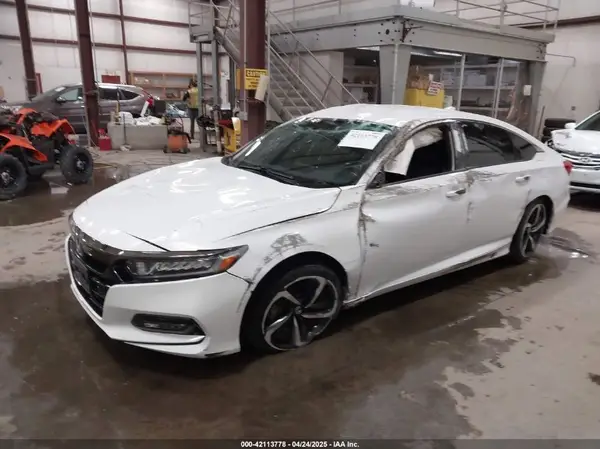 1HGCV1F3XJA204467 2018 HONDA ACCORD - Image 2