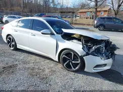 1HGCV1F3XJA204744 2018 HONDA ACCORD
